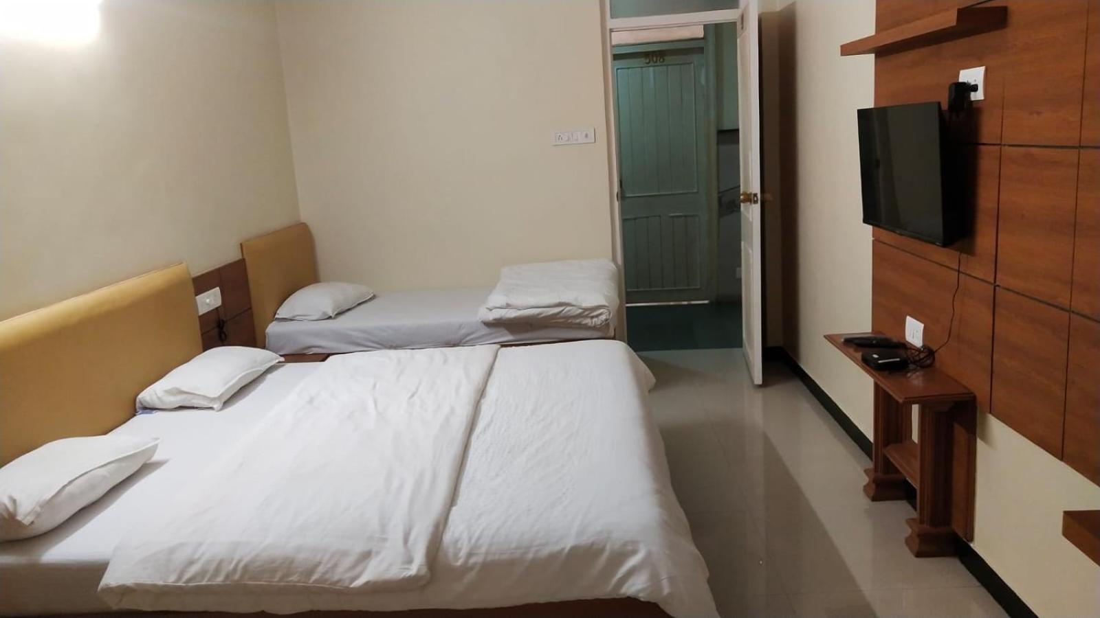 Hotel Vaishali Nashik Exterior photo